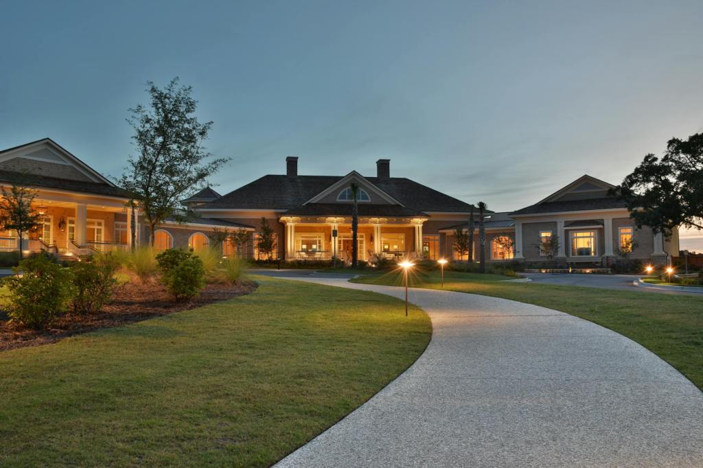 A Visitor’s Day: Navigating Your Arrival at the Golf&nbsp;Course