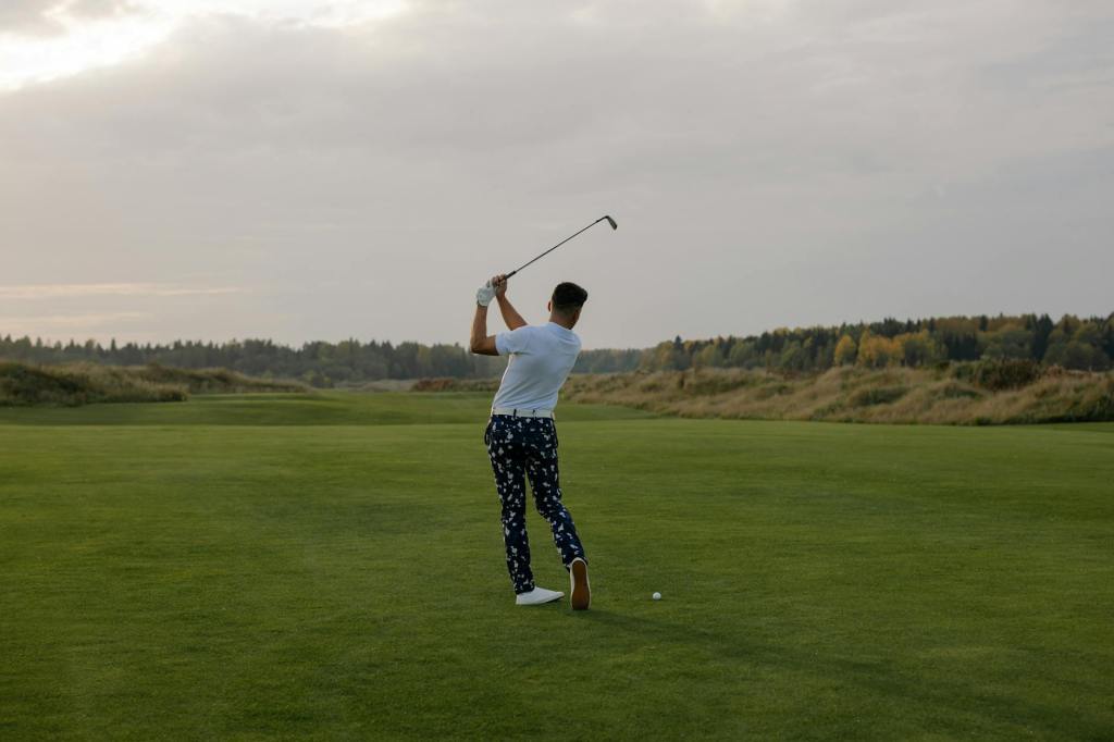 Finding Your Swing: A Beginner’s Guide to Graceful Golf&nbsp;Fundamentals